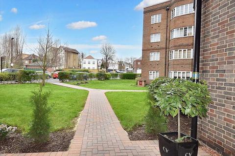 28 Chiswick Village, London, W4 3BY