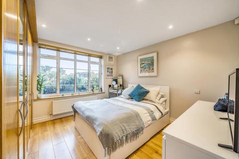 2 bedroom flat for sale, Wat Tyler Road, Blackheath