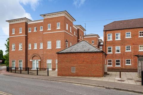 2 bedroom flat for sale, Aylesbury,  Oxfordshire,  HP19