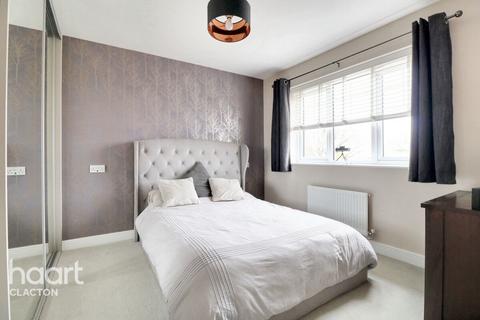35 Ellis Road, Thorpe-le-soken, Clacton-on-sea, CO16 0DZ