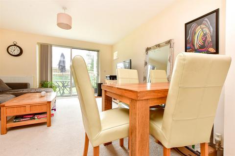 54 Hill View, Dorking, RH4 1SY
