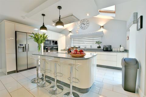5a Axwell View, Whickham, Newcastle Upon Tyne, NE16 4JS