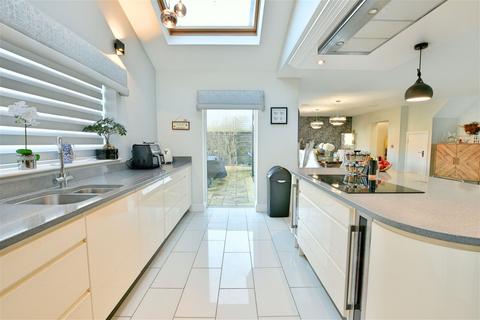 5a Axwell View, Whickham, Newcastle Upon Tyne, NE16 4JS