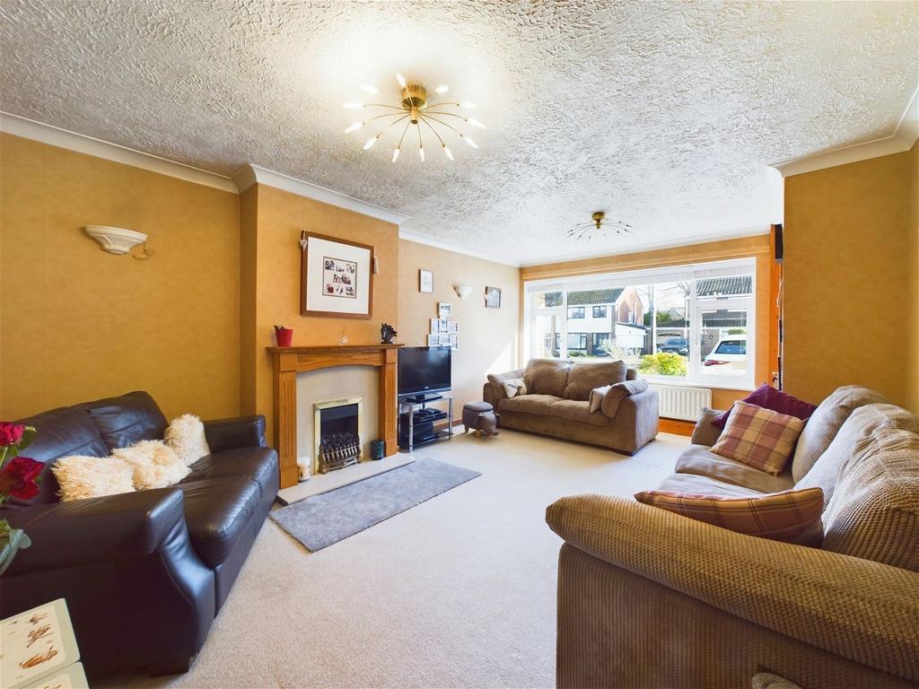 Redgate, Ormskirk, Lancashire, L39 3NW 3 bed semidetached bungalow for