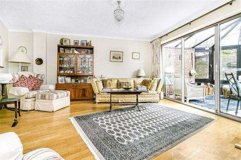 4 bedroom link detached house for sale, Church Street, Surrey TW18