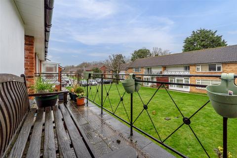20 Chatsmore Crescent, Goring By Sea, Worthing, BN12 5AA