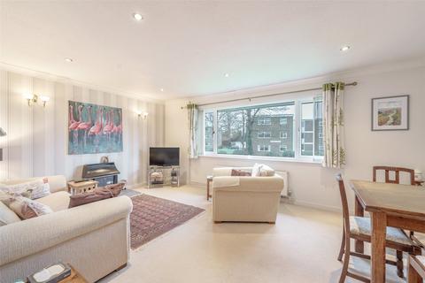 20 Chatsmore Crescent, Goring By Sea, Worthing, BN12 5AA