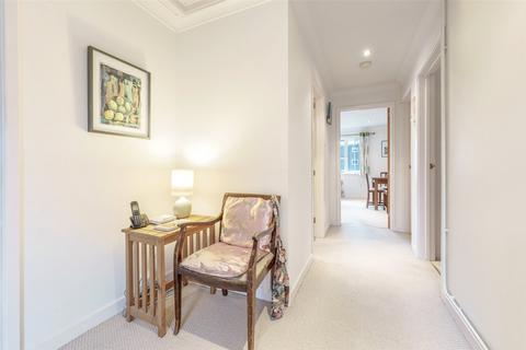 20 Chatsmore Crescent, Goring By Sea, Worthing, BN12 5AA
