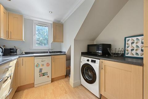 1 bedroom apartment to rent - Station Way, Cheam, SM3