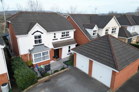 4 bedroom detached house for sale, Orleigh Avenue, Newton Abbot