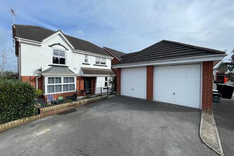 4 bedroom detached house for sale, Orleigh Avenue, Newton Abbot