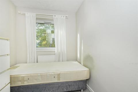 3 bedroom apartment for sale, Grayswood Point, Norley Vale, Roehampton