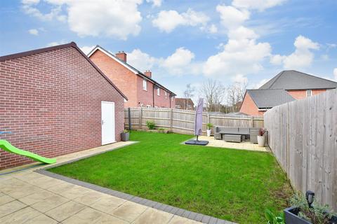 7 Cornfield Drive, Gravesend, DA11 7FD