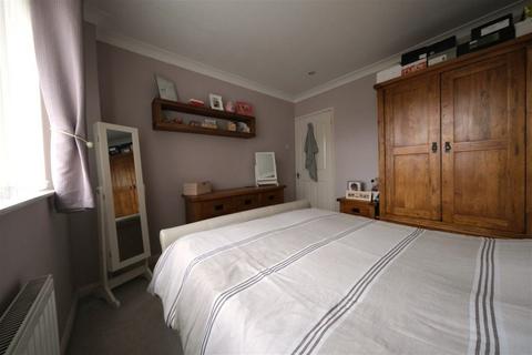 25 Alexander Crescent, Oakham, LE15 6LA