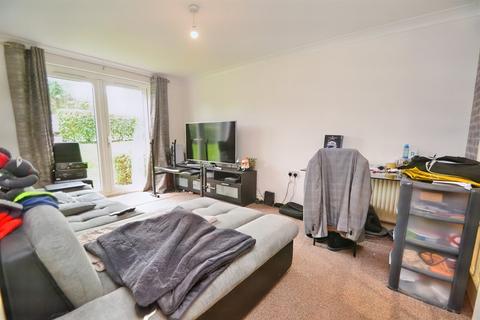 2 bedroom flat for sale - Oakdale