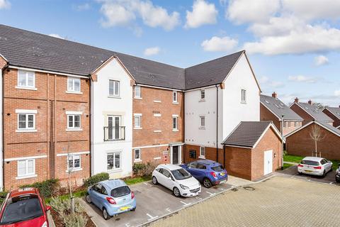 2 bedroom ground floor flat for sale, Daffodil Crescent, Crawley, West Sussex