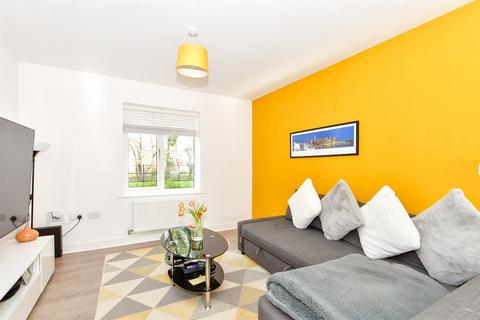 2 bedroom ground floor flat for sale, Daffodil Crescent, Crawley, West Sussex