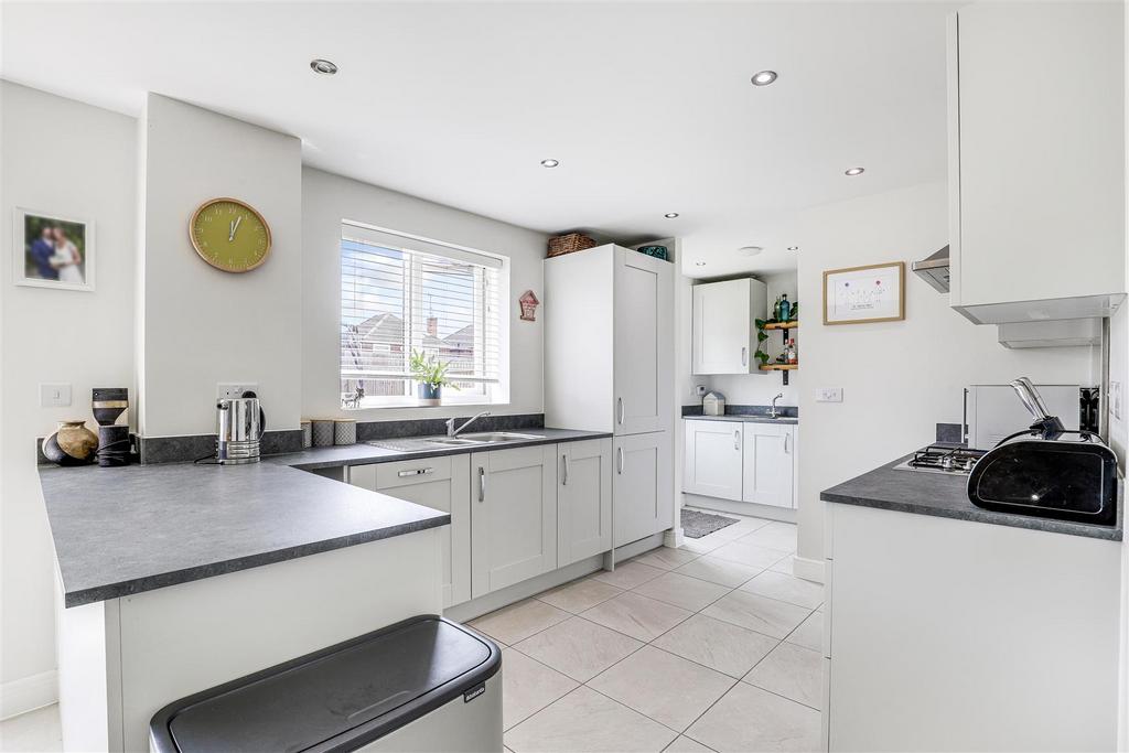 Morello Drive, Aspley NG8 4 bed detached house for sale £375,000