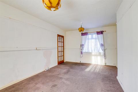 3 bedroom semi-detached house for sale, Saxondale Drive, Bulwell NG6
