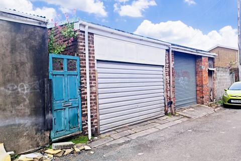 Garage to rent - King Edwards Road, Swansea, City And County of Swansea.