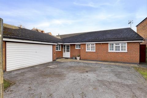 3 bedroom detached bungalow for sale, Cleveland Avenue, Draycott DE72