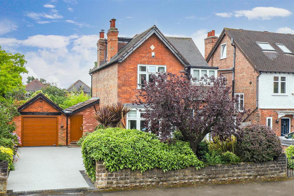 Davies Road, West Bridgford NG2 4 bed detached house £725,000