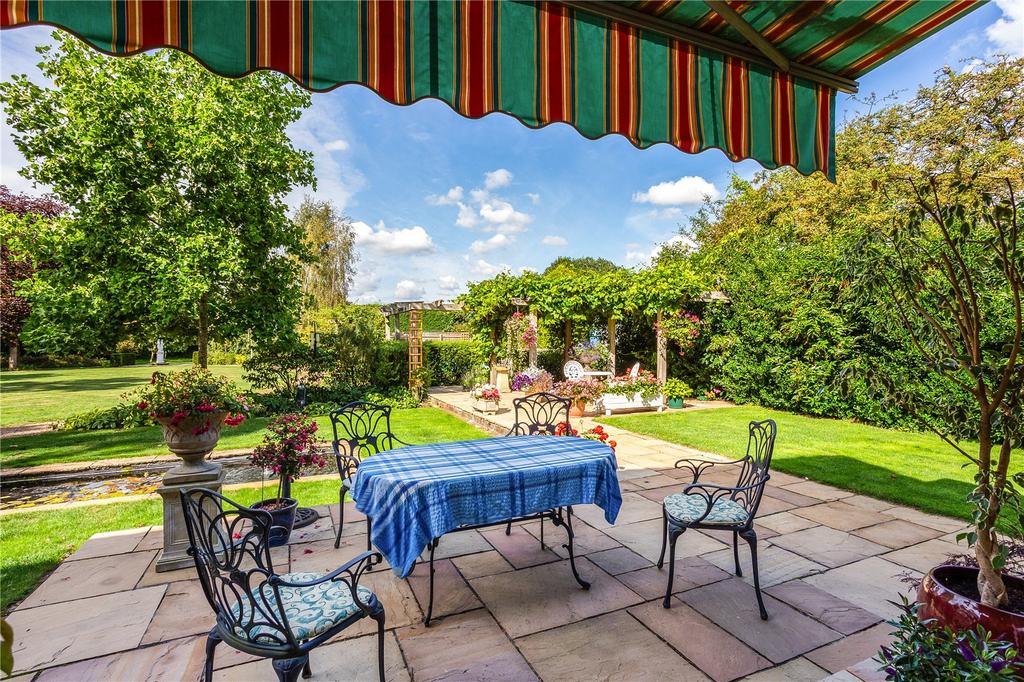 Terraces To Garden