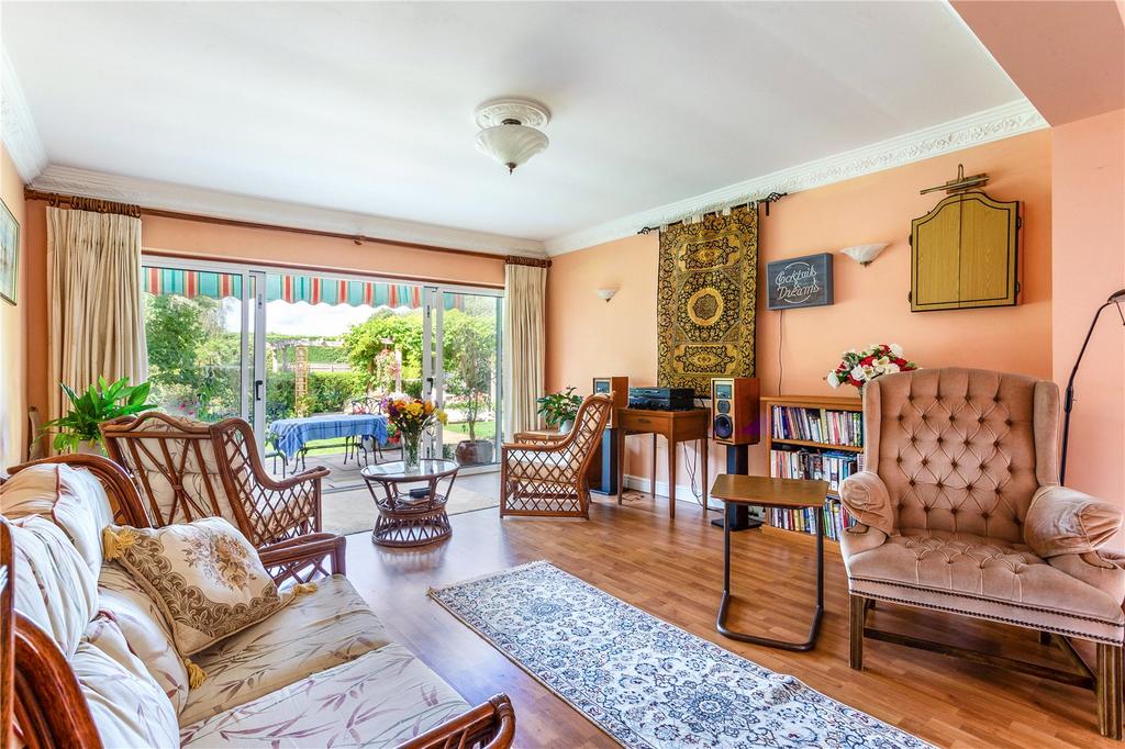 Garden/Sitting Room