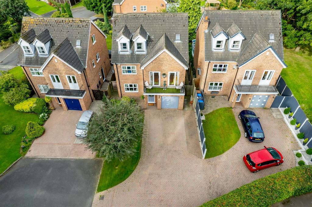 15, Kirkstead Close Oakwood - Full Res (7 of 17).j