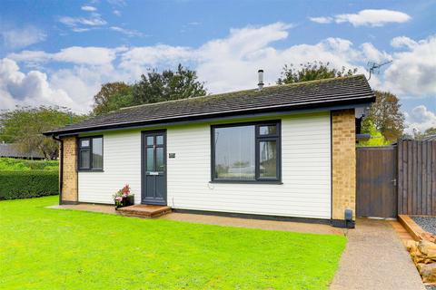 2 bedroom detached bungalow for sale - Fremount Drive, Beechdale NG8
