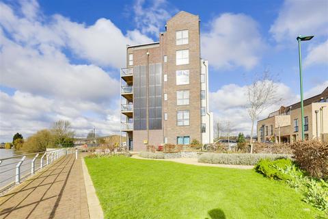 2 bedroom flat for sale, Portside Street, Trent Quays NG2