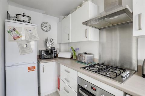 2 bedroom terraced house for sale, Sturmer Way, Beechdale NG8