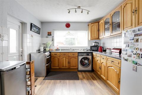 38 Beauvale Crescent, Hucknall, Nottingham, NG15 6PA
