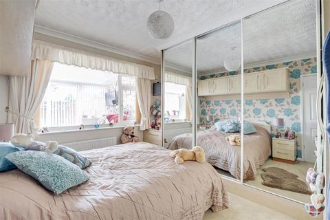2 bedroom detached bungalow for sale, Elvaston Drive, Long Eaton NG10