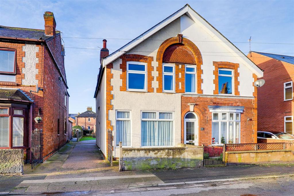 Hawthorne Avenue, Long Eaton NG10 3 bed semidetached house for sale