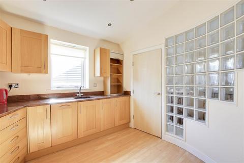 3 bedroom penthouse for sale, Hope Drive, The Park NG7