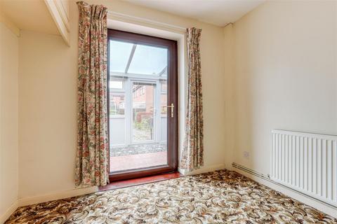 17 Avon Gardens, West Bridgford, Nottingham, NG2 6BP