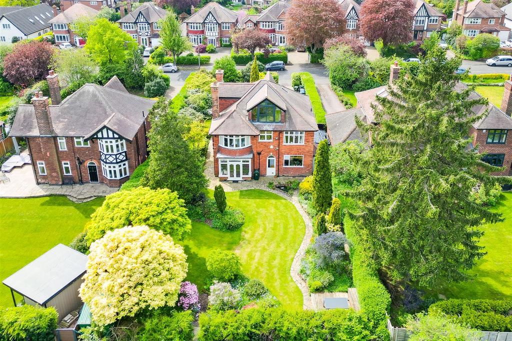 Selby Road, West Bridgford NG2 5 bed detached house for sale £1,000,000
