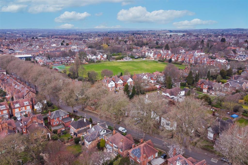 NG3 5 EB 48 Cyprus Rd-010.jpg