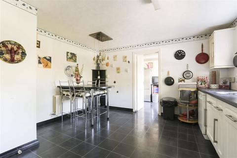 4 Swan Meadow, Colwick, Nottingham, NG4 2ET