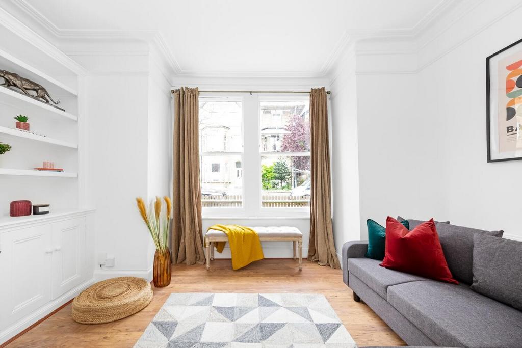 Byne Road, Sydenham, London, SE26 2 bed apartment for sale £500,000