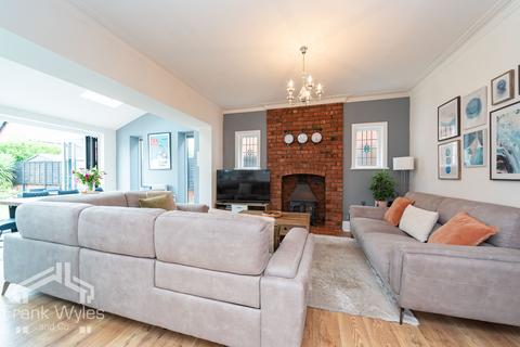 4 bedroom detached house for sale, Newbury Road, Lytham St Annes, FY8