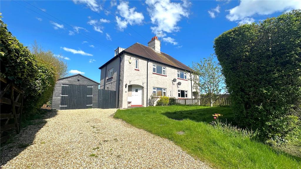 Galley Lane, Arkley, Hertfordshire, EN5 3 bed semidetached house for