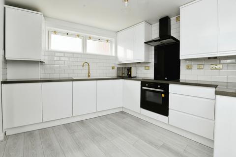 2 bedroom flat for sale, Palmerston Road, Westcliff-on-sea, SS0