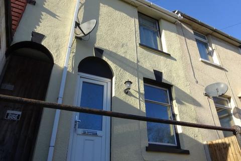 2 bedroom terraced house to rent, Bill Street Road, Rochester ME2