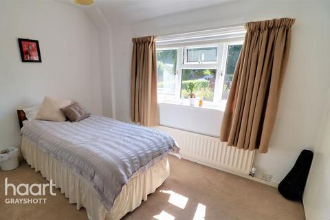 2 bedroom cottage for sale, Tilford Road, Hindhead