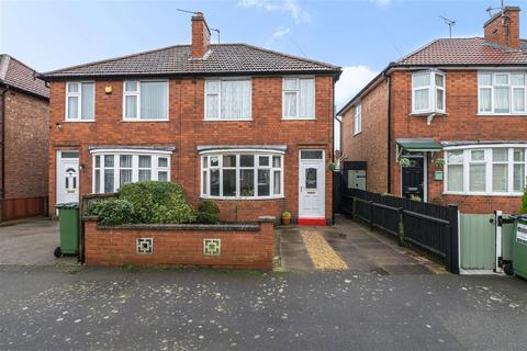3 bedroom semi-detached house for sale, Shottery Avenue, Braunstone Town