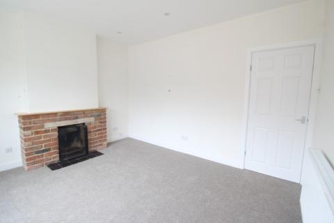 3 bedroom detached house to rent, Portlock Rd, Maidenhead, SL6