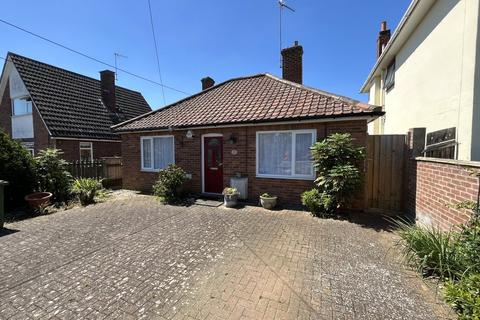 2 bedroom bungalow for sale, Hasketon Road, Woodbridge, IP12