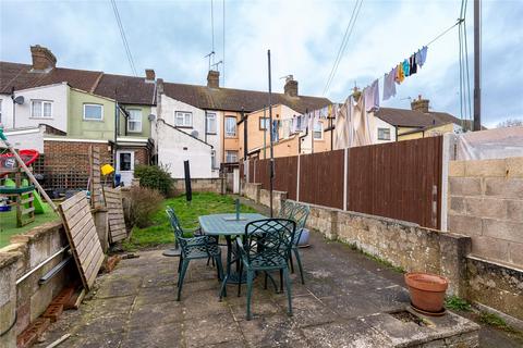 3 bedroom terraced house for sale, Arthur Street, Sittingbourne, Kent, ME10